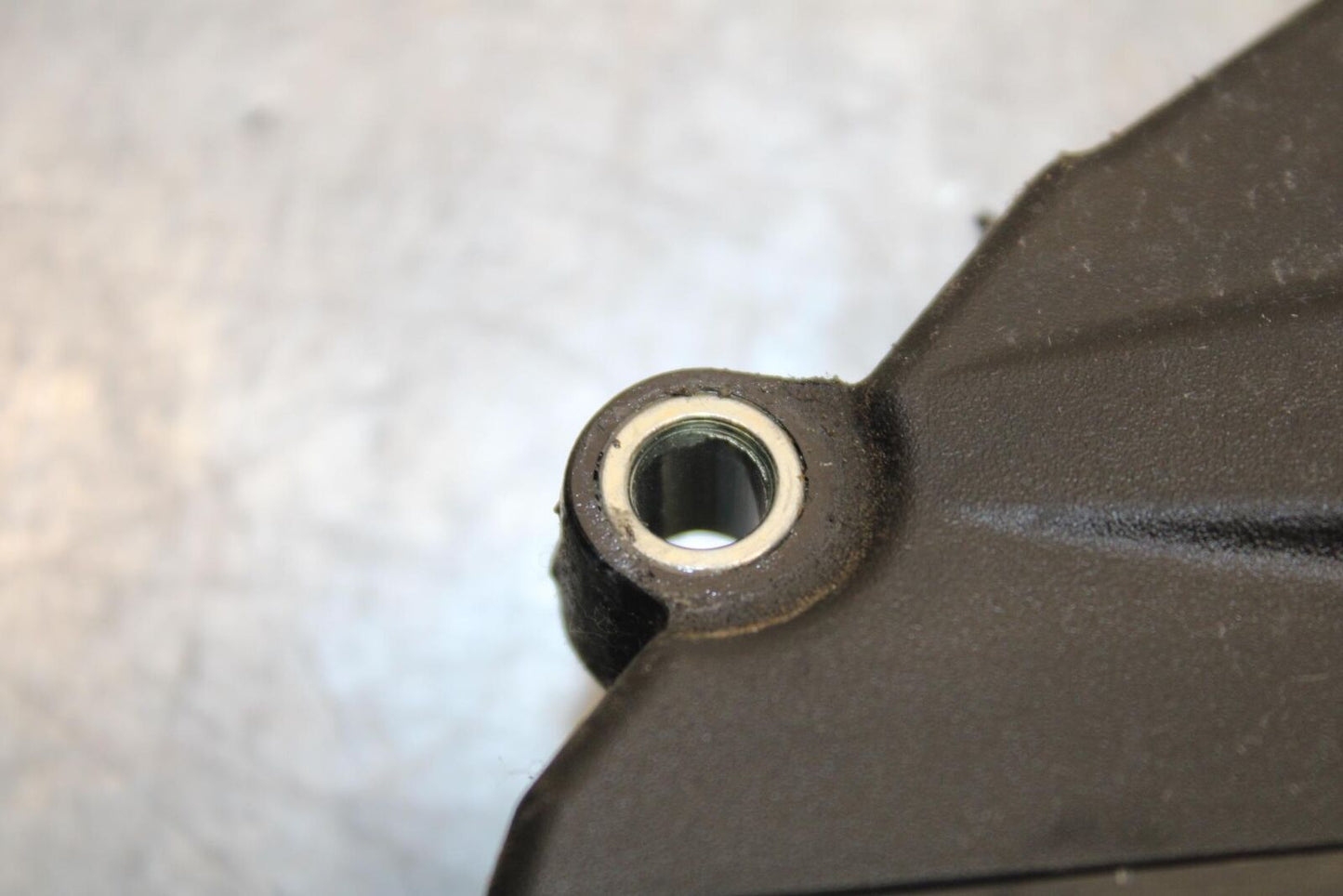 20 SUZUKI GSXR 1000 ENGINE SPROCKET COVER BB597