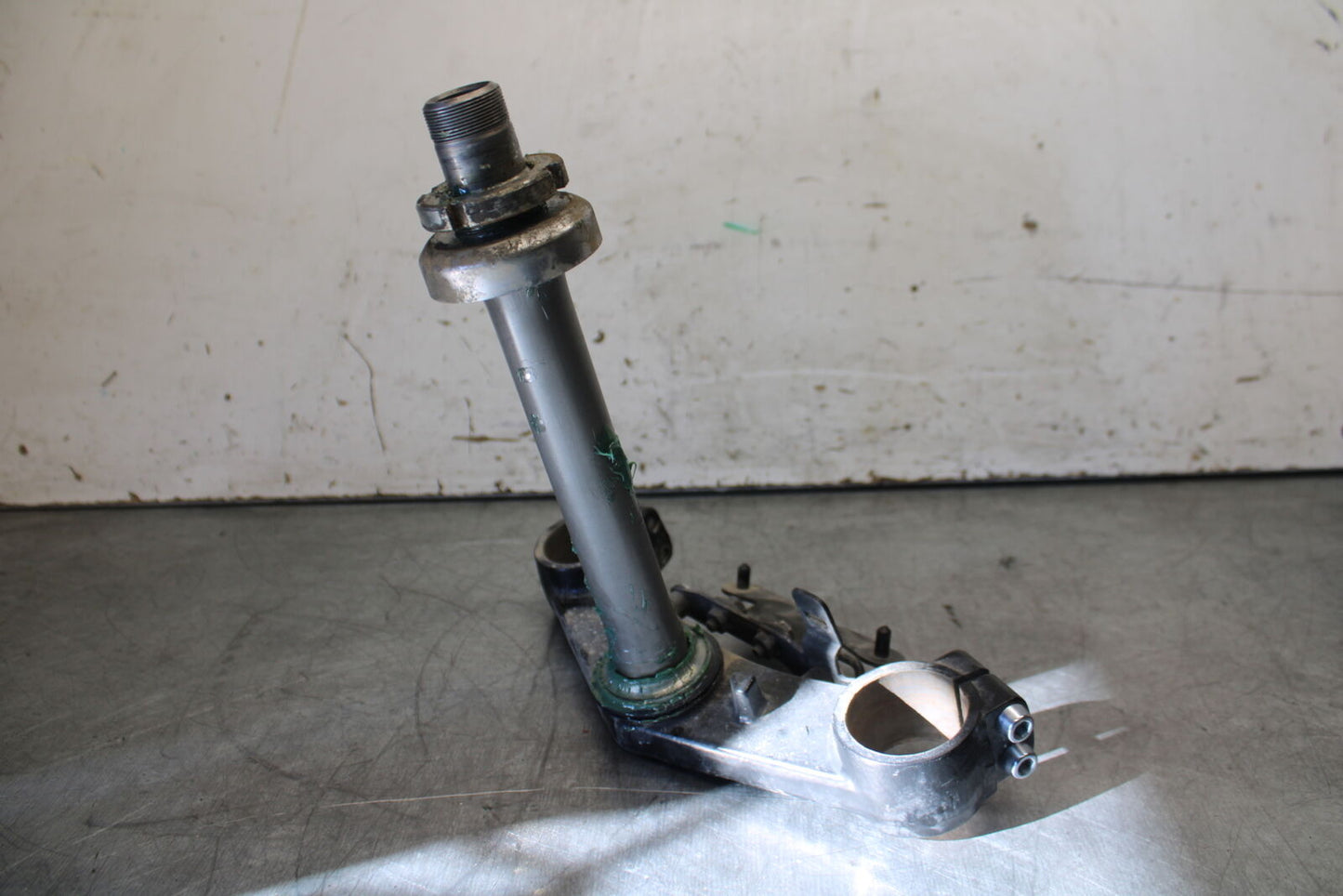 19-22 KAWASAKI Z400 FRONT FORKS CLAMP LOWER TRIPLE TREE STEM BB708