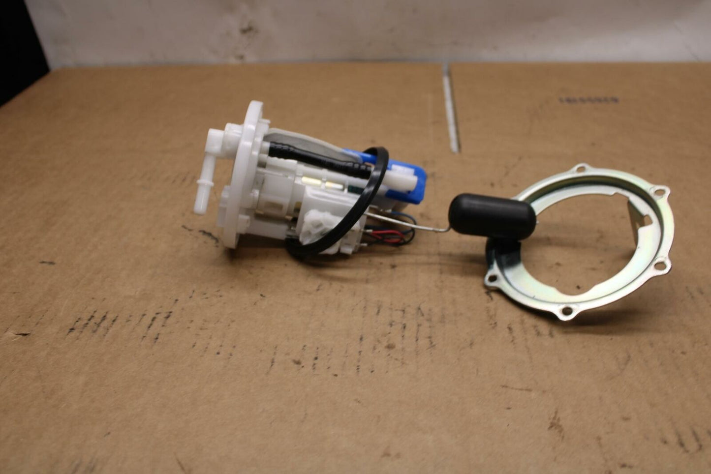 19-21 YAMAHA YZF R3 FUEL PUMP GAS PETROL SENDER UNIT BB378
