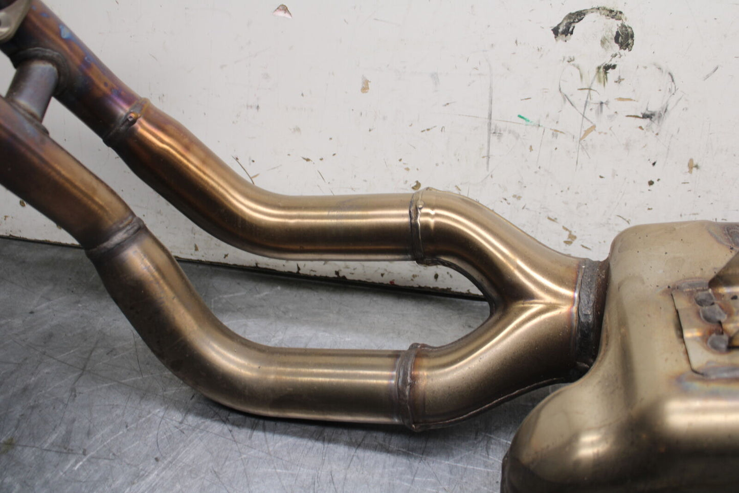 21-24 APRILIA TUONO 660 FACTORY FULL EXHAUST SYSTEM HEADERS PIPE MUFFLER BB733
