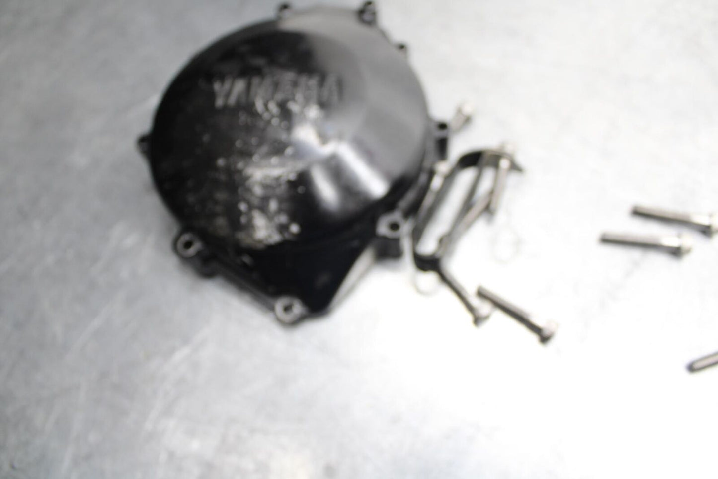 98-99 YAMAHA YZF R1 STATOR MAGNETO ALTERNATOR GENERATOR COVER BB74