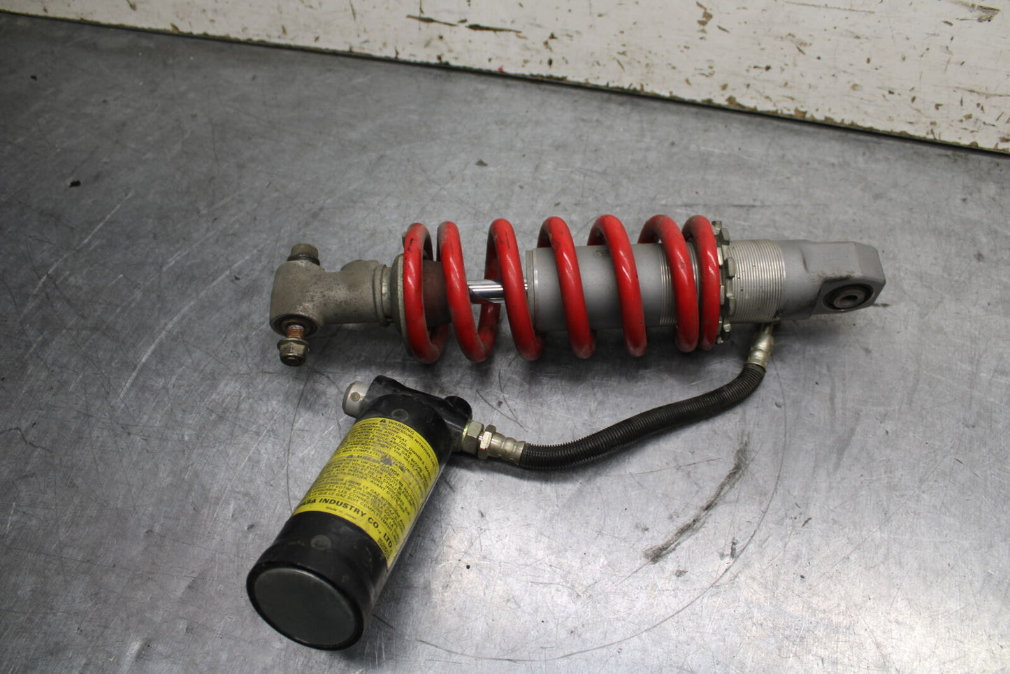 03-04 TRIUMPH DAYTONA 600 REAR BACK SHOCK ABSORBER SUSPENSION BB745