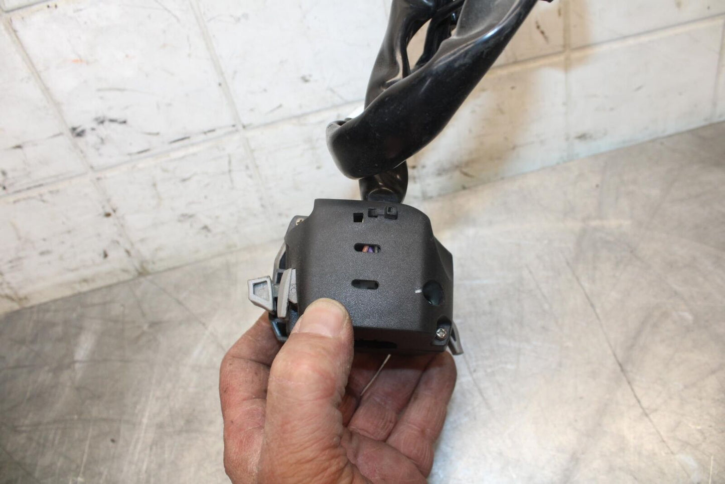 22 KTM 890 ADVENTURE LEFT CLIP ON HANDLE HORN SIGNALS SWITCH SWITCHES BB514