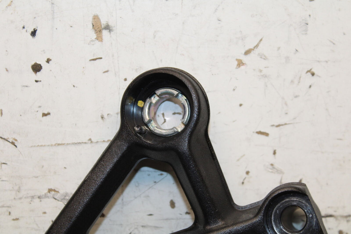 17-24 KTM 390 DUKE RIGHT REARSET REAR SET DRIVER FOOT PEG BRACKET MOUNT BB734