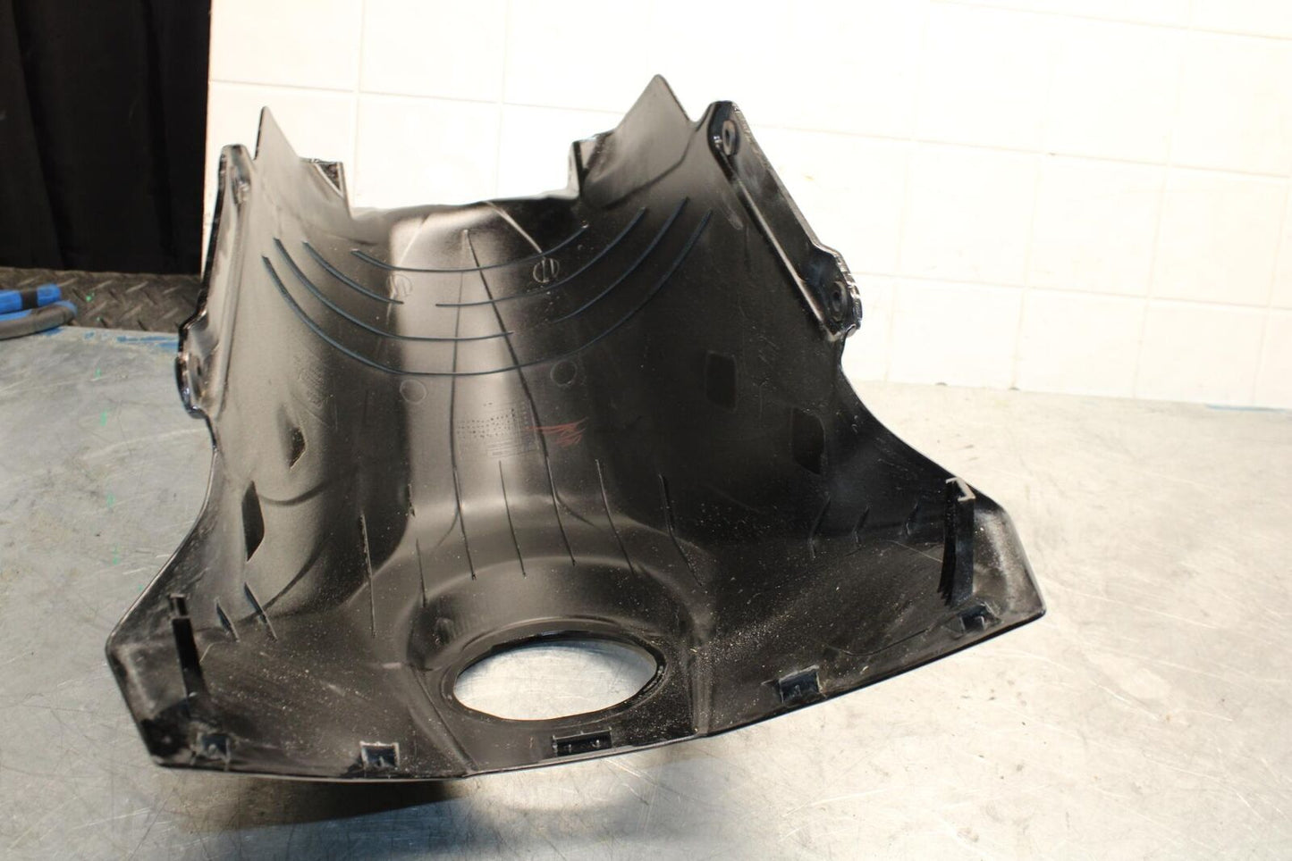 18 KTM RC 390 GAS TANK FUEL CELL COVER FAIRING COWL BB442