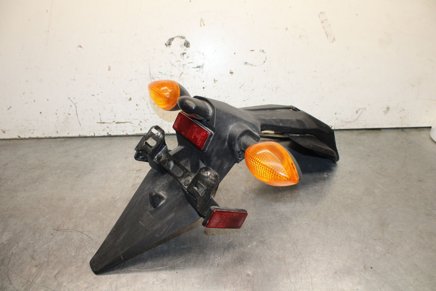19-24 YAMAHA R3 REAR BACK FENDER MUD GUARD/ & LIGHTS BB736