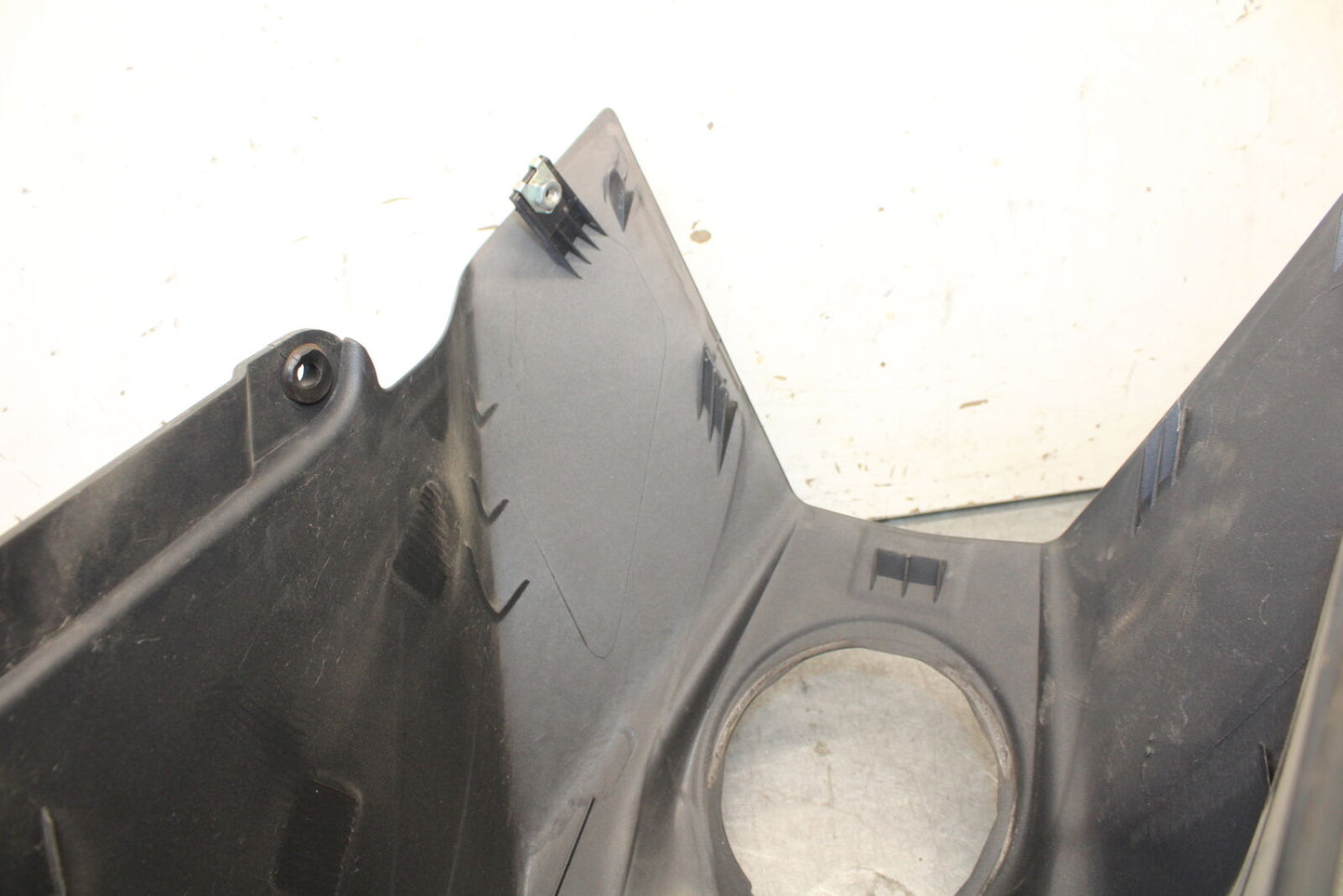 2016 KTM 390 RC GAS TANK FUEL CELL COVER FAIRING COWL BB648