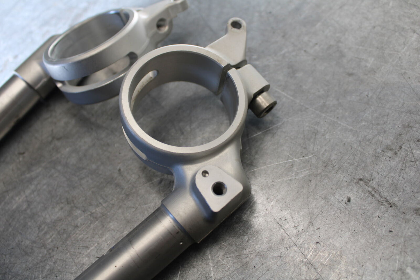 07-08 TRIUMPH DAYTONA 675 LEFT RIGHT CLIP ON ONS HANDLEBARS PAIR SET BB685