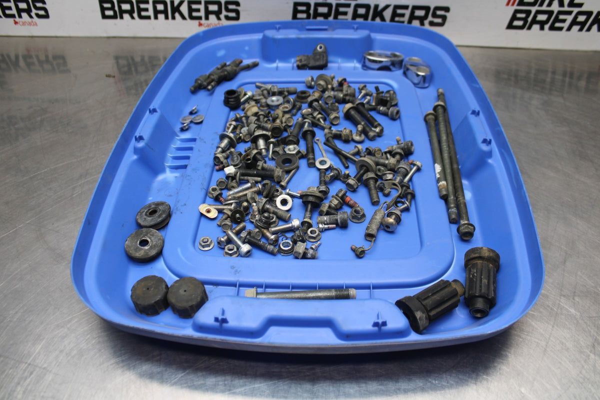 07-25 KAWASAKI VULCAN 900 VN900D CLASSIC LT MOUNTING BOLTS HARDWARE BB842