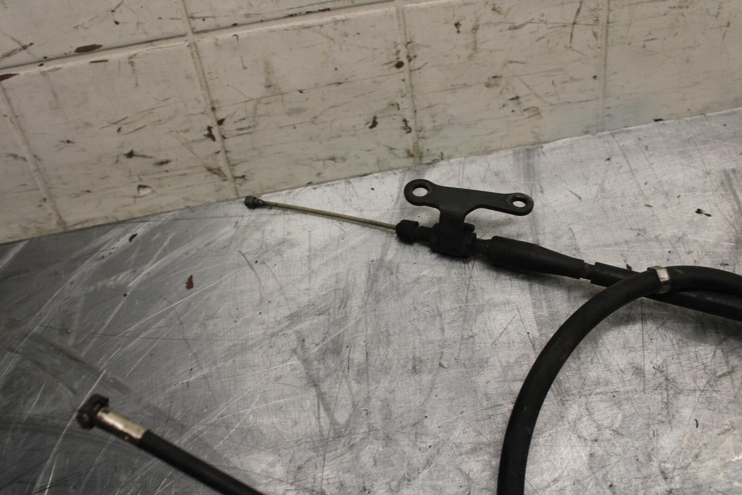 04-06 YAMAHA YZF R1 CLUTCH CABLE LINE 5VY-26335-01-00 BB491