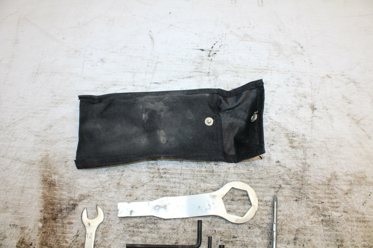 13-18 KAWASAKI NINJA ZX6R STOCK TOOLS OEM TOOL BAG KIT SET BB311