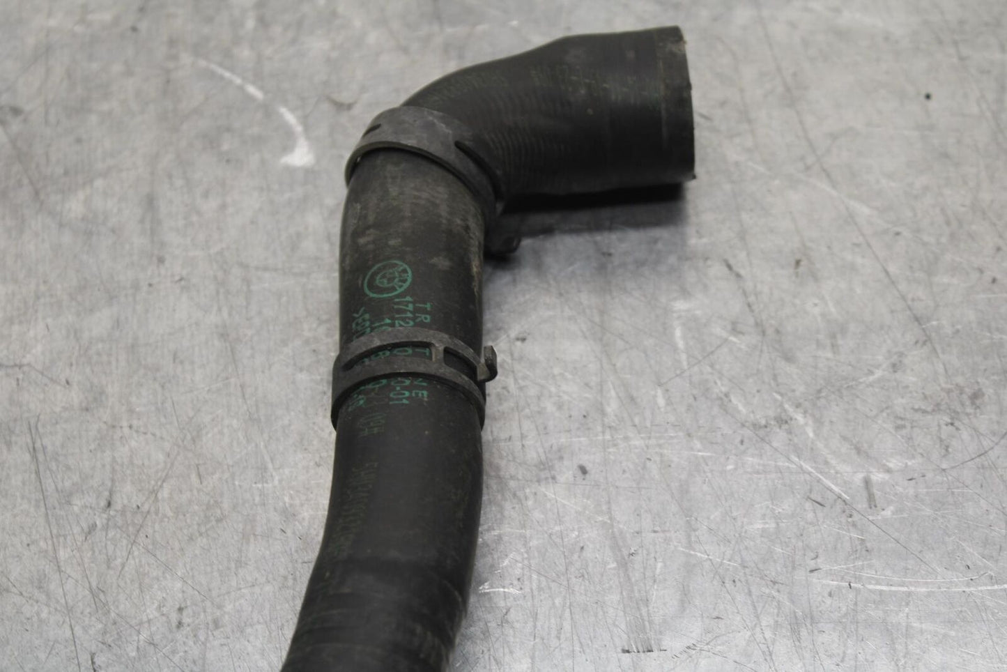 20-23 BMW F900R RADIATOR HOSE BB603