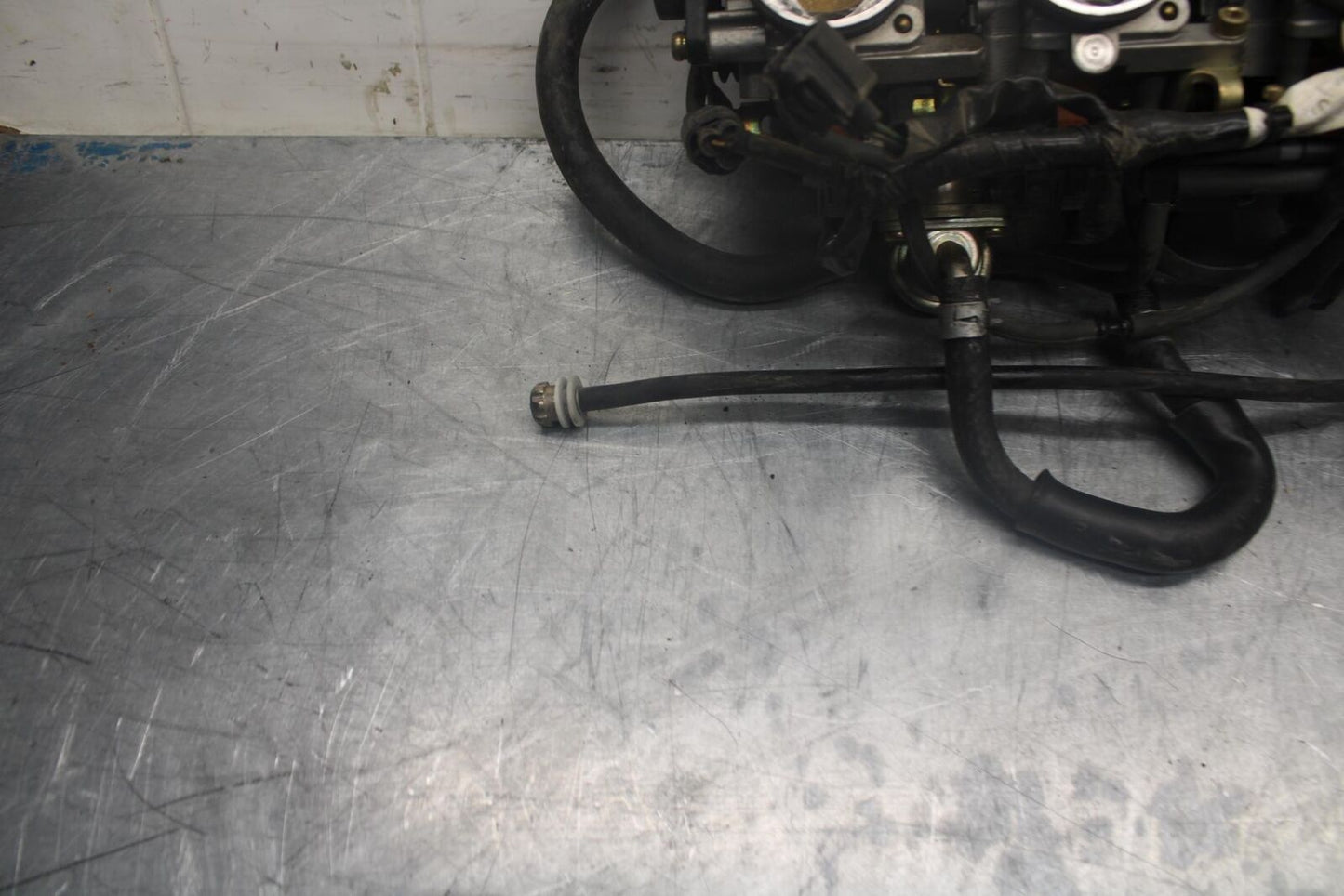 05 YAMAHA YZF R6S MAIN FUEL INJECTORS / THROTTLE BODIES BB462