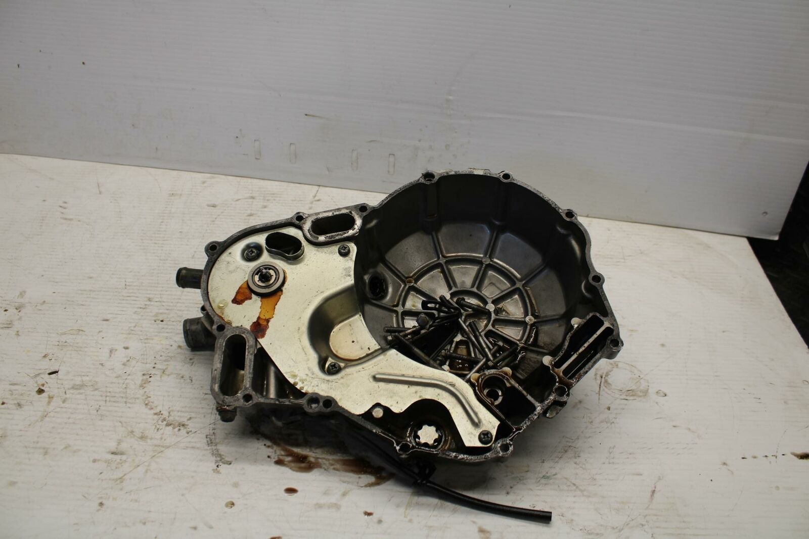 03-05 SUZUKI SV1000 CLUTCH SIDE ENGINE MOTOR COVER BB296