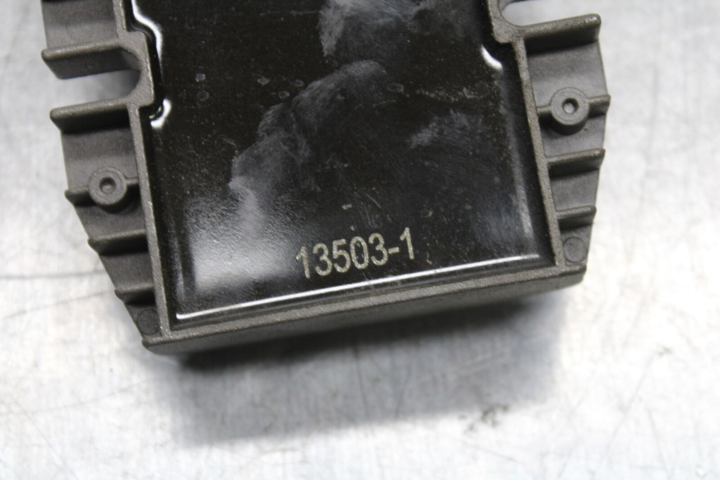 03-04 TRIUMPH DAYTONA 600 RECTIFIER VOLTAGE REGULATOR BB745
