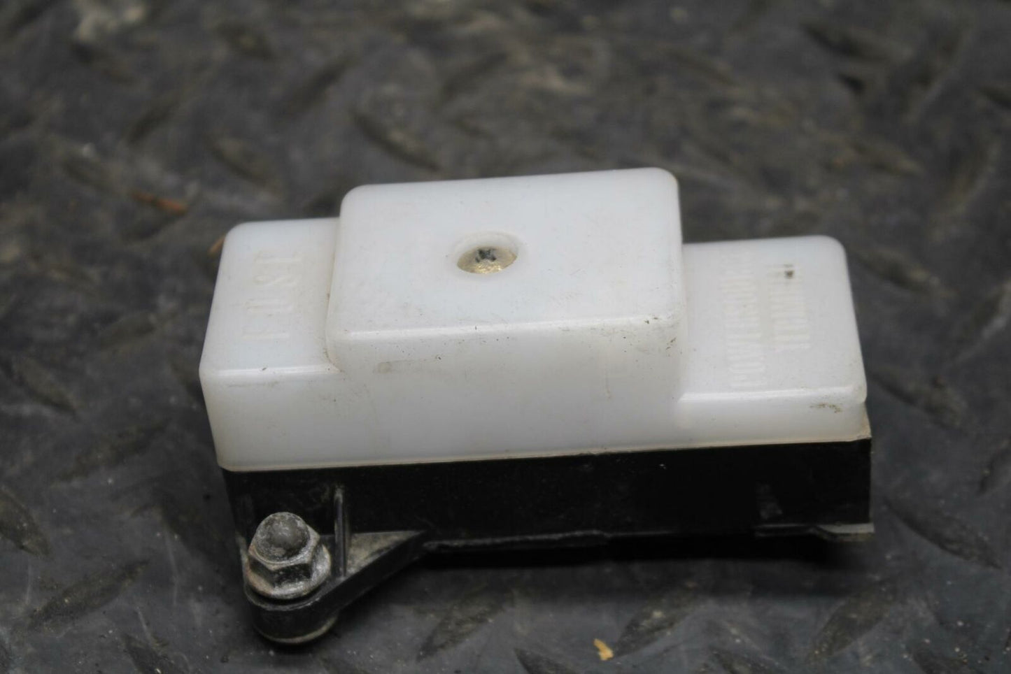 91-92 SUZUKI GSXR750 M RELAY ASSEMBLY FUSE BOX BB213