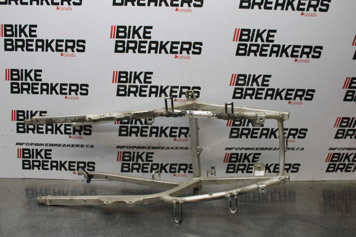 00 SUZUKI GSXR750 REAR SUBFRAME BACK SUB FRAME BB820