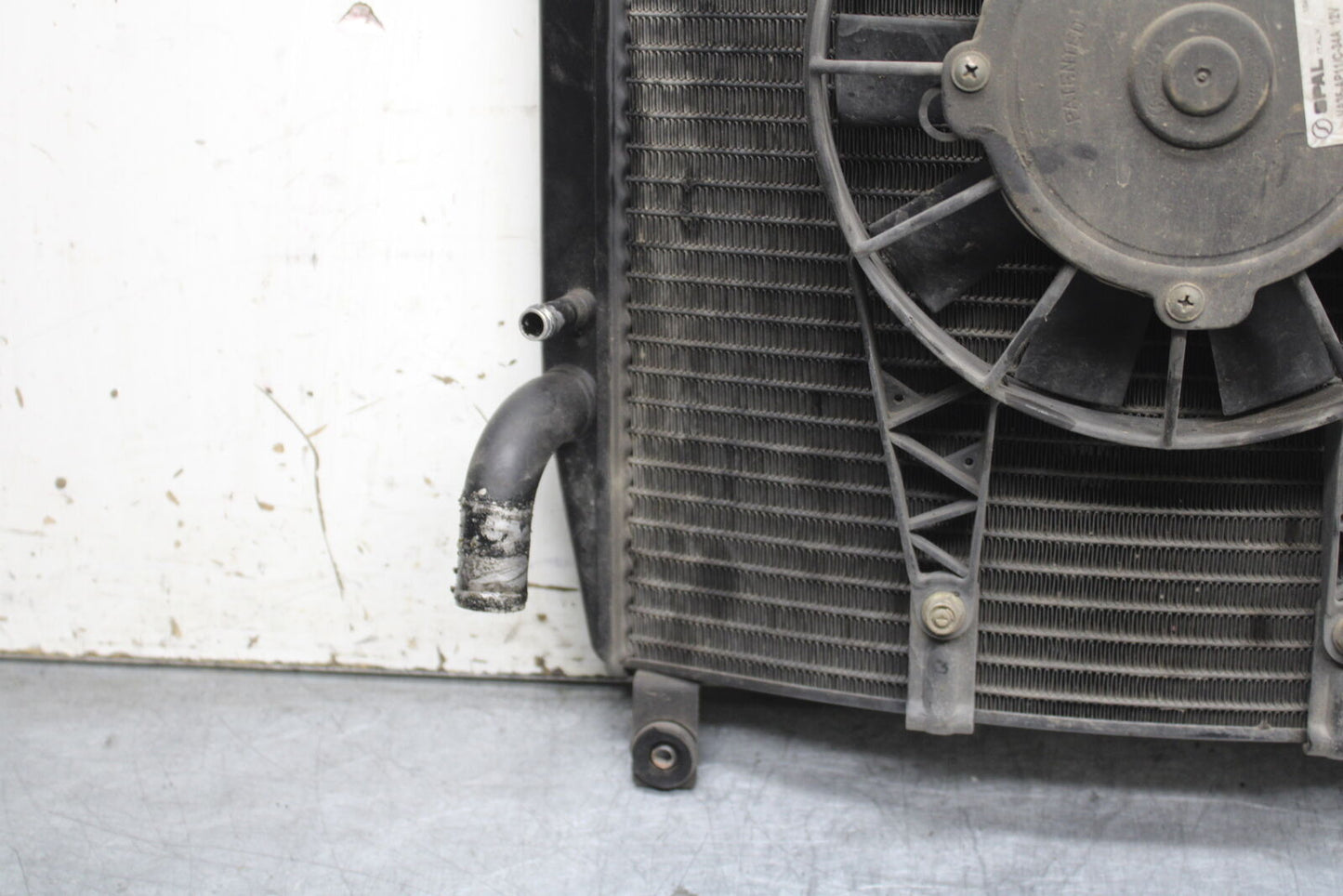 03-04 TRIUMPH DAYTONA 600 ENGINE RADIATOR MOTOR COOLER COOLING RADIATER BB745