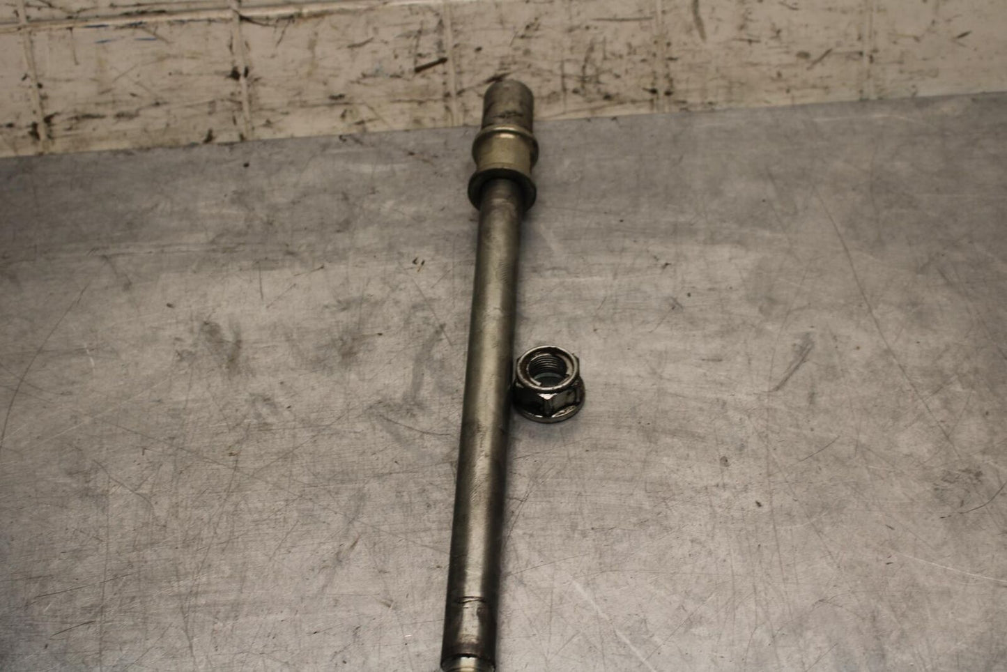2007 Honda Shadow Spirit 1100 VT1100C REAR AXLE BACK WHEEL RIM BOLT AXEL BB561