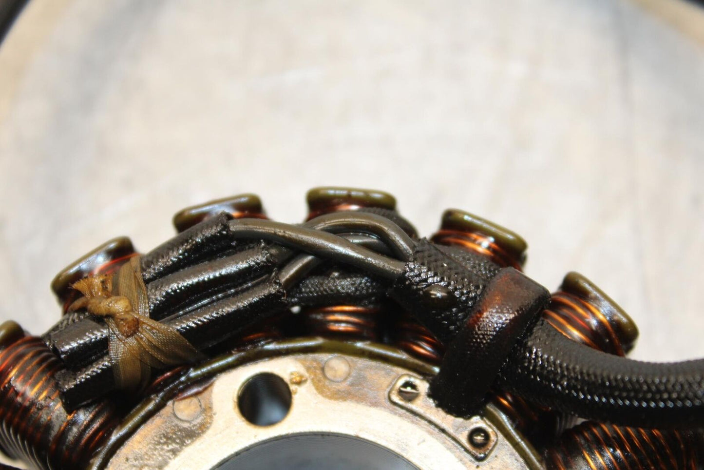 1999 Suzuki GSXR600 STATOR GENERATOR ALTERNATOR MAGNETO 31401-33E00 BB580