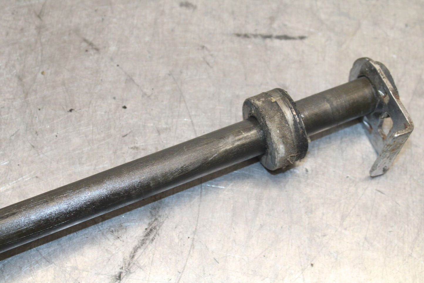 96-07 YAMAHA YZF600R REAR AXLE BACK WHEEL RIM PIVOT BOLT AXEL BB746