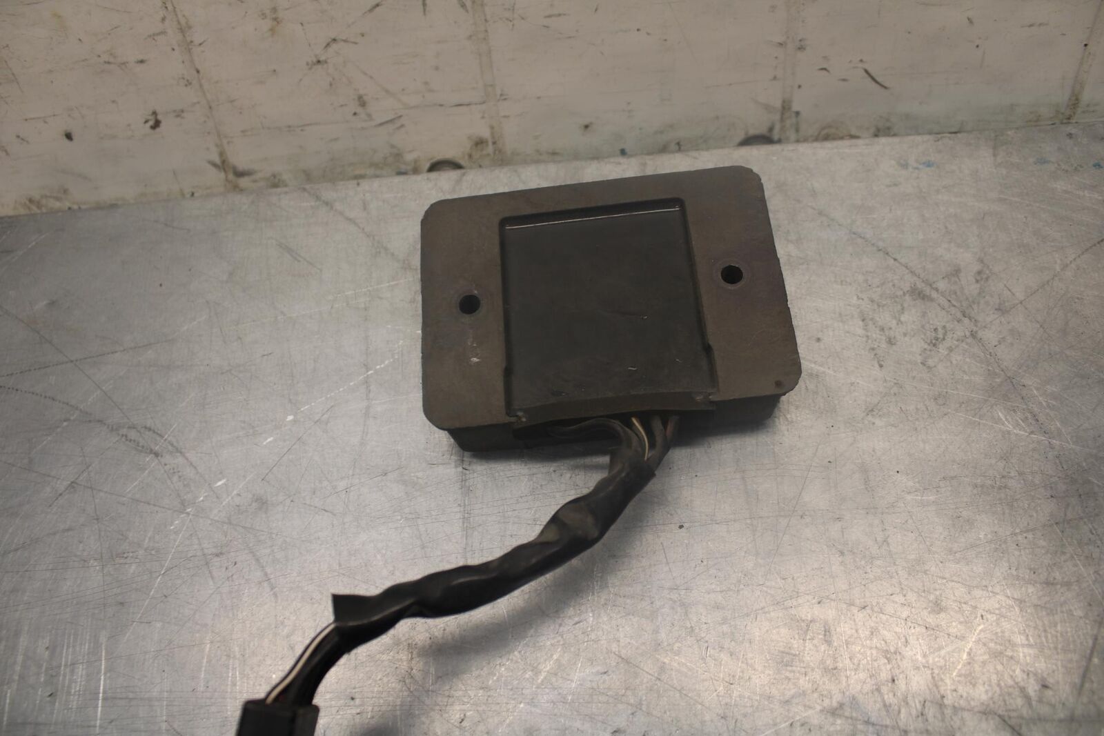 03-04 SUZUKI GSXR1000 RECTIFIER VOLTAGE REGULATOR 32800-33E21 BB459