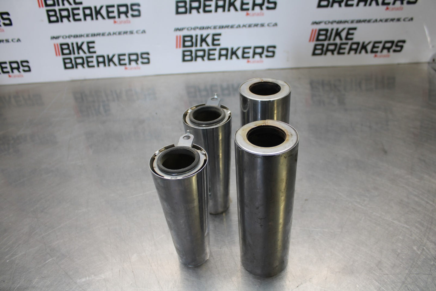 03-08 KAWASAKI VULCAN 1600 FRONT FORK COVER TOP GUARD SHIELD COWL BB196