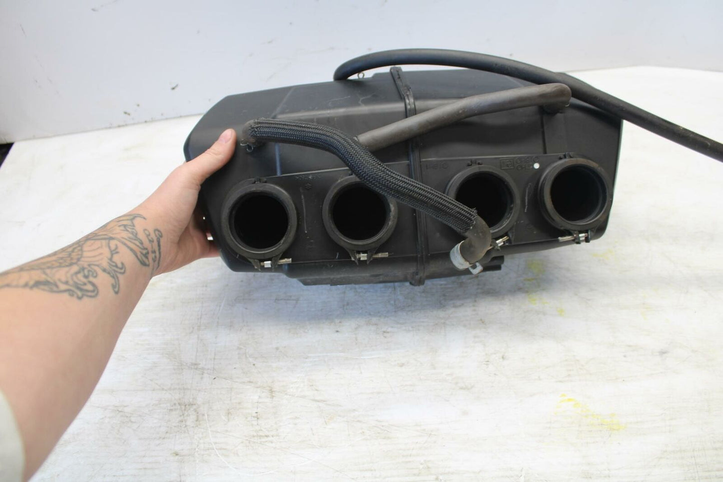 07-12 SUZUKI BANDIT 650F AIRBOX AIR INTAKE FILTER BOX BB280