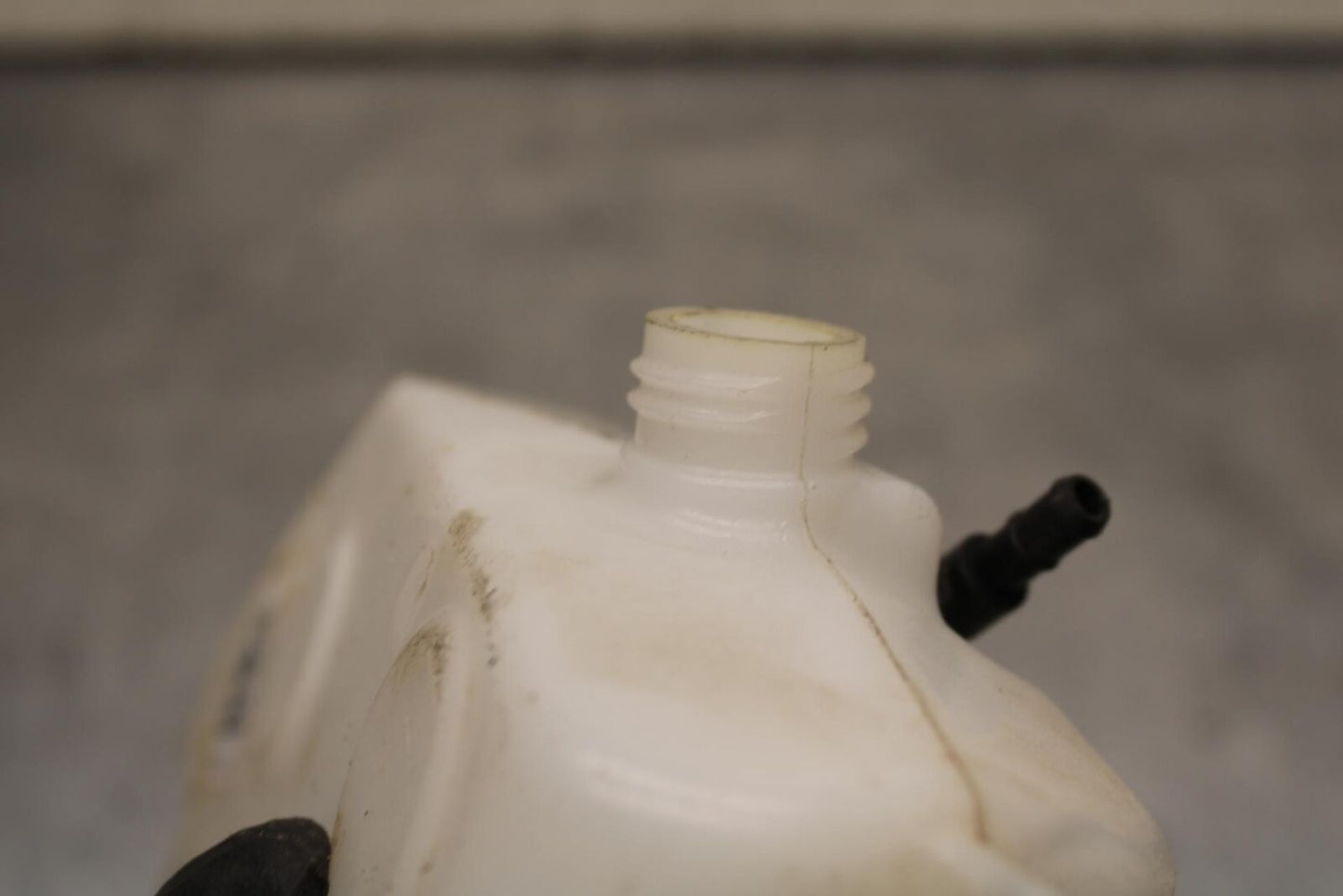 20-24 KTM 890 DUKE R COOLANT WATER TANK RESERVOIR BOTTLE BB627