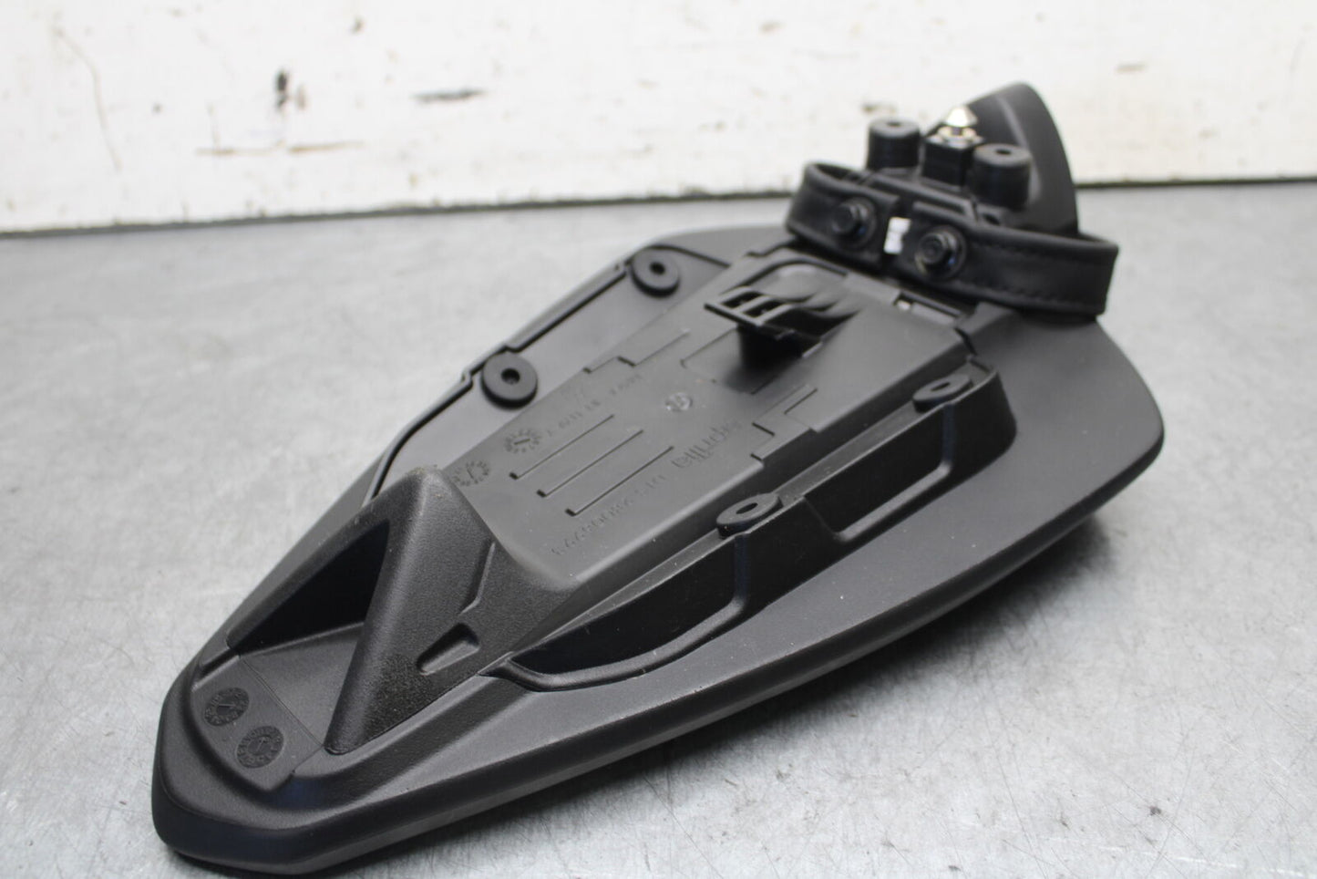 21-24 APRILIA RSV4 REAR PASSENGER SEAT PAD SADDLE PILLION OEM 2B0069 BB668