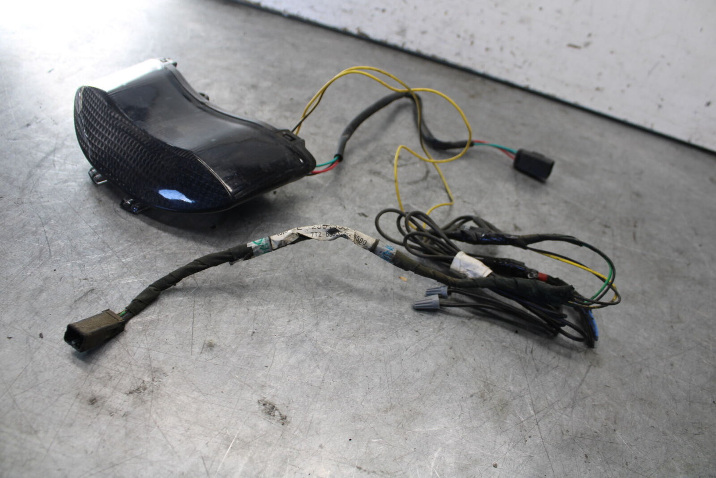 07-08 TRIUMPH DAYTONA 675 AFTERMARKET REAR TAIL TAILLIGHT BACK BRAKE LIGHT BB685