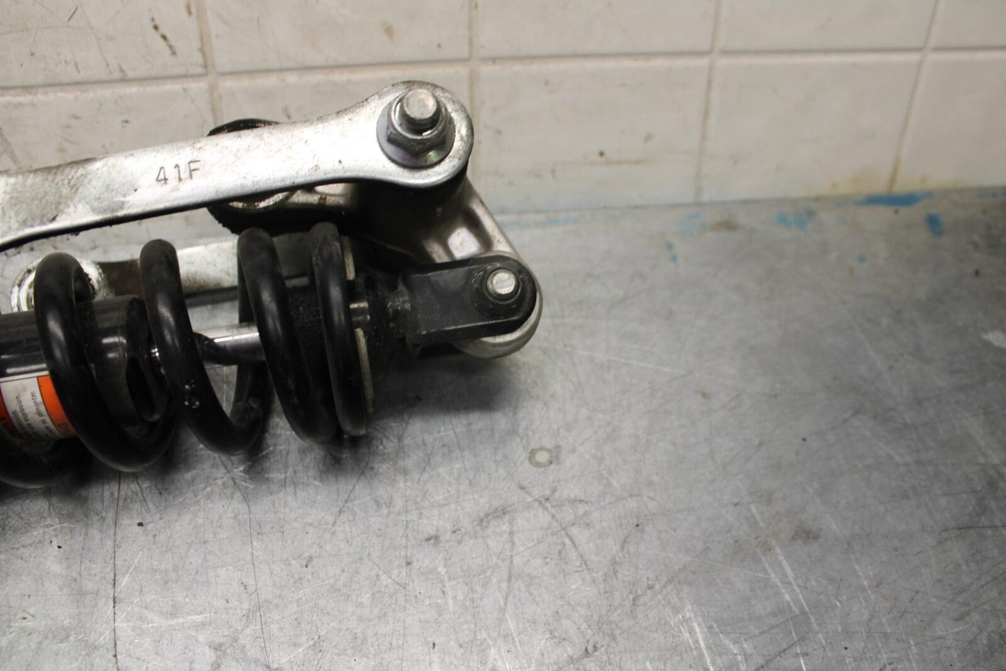 2007 Suzuki Boulevard M50B REAR BACK SHOCK ABSORBER LINK 62100-41F10 BB537