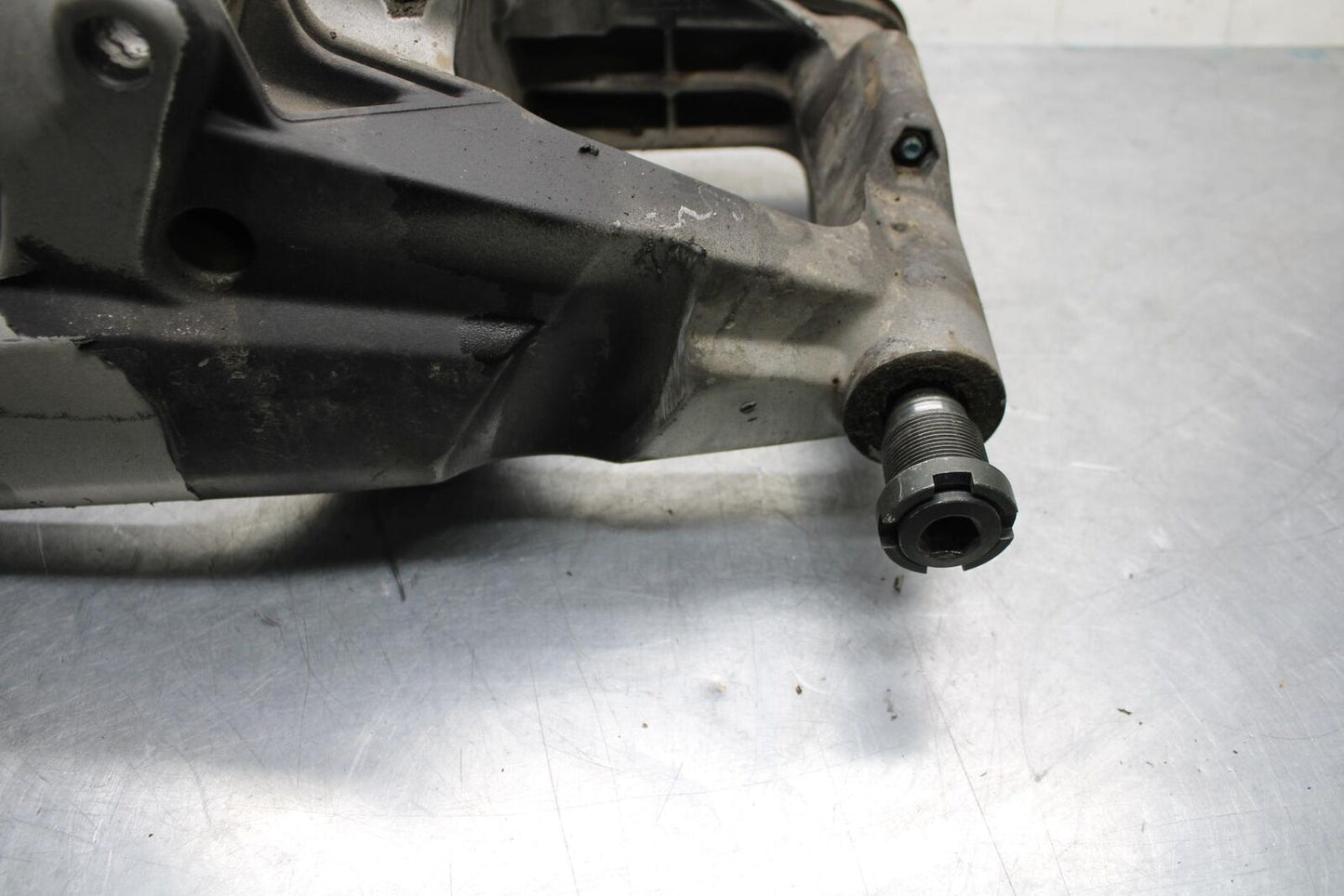 2008 Aprilia Shiver 750 SL750 REAR SWINGARM BACK SUSPENSION SWING ARM BB551