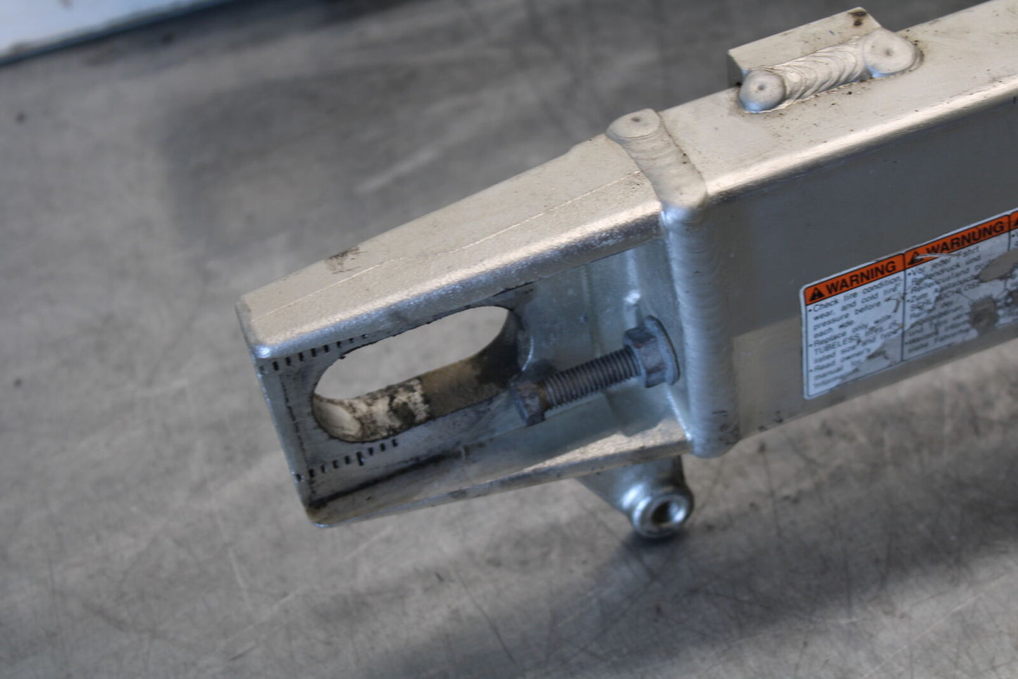 03-07 SUZUKI SV1000S REAR SWINGARM BACK SUSPENSION SWING ARM BB657