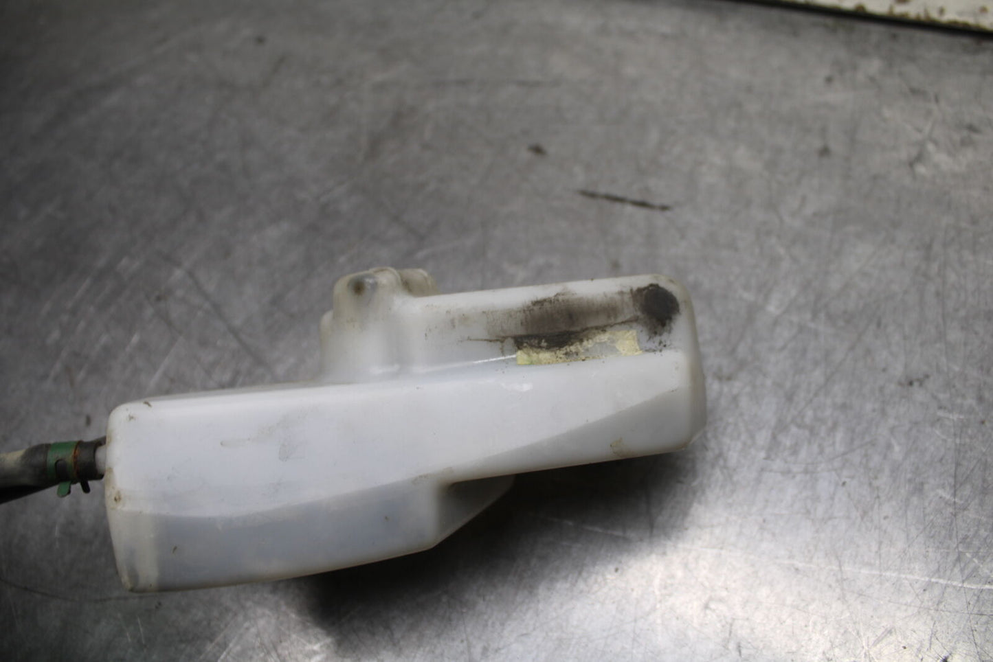 03-04 TRIUMPH DAYTONA 600 COOLANT WATER TANK RESERVOIR BOTTLE BB745