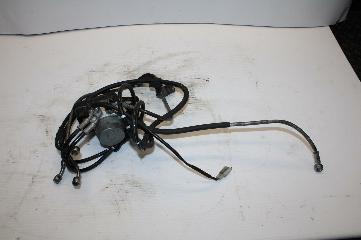 18-20 HUSQVARNA VITPILEN 401 ABS PUMP UNIT MODULE LINES BB248