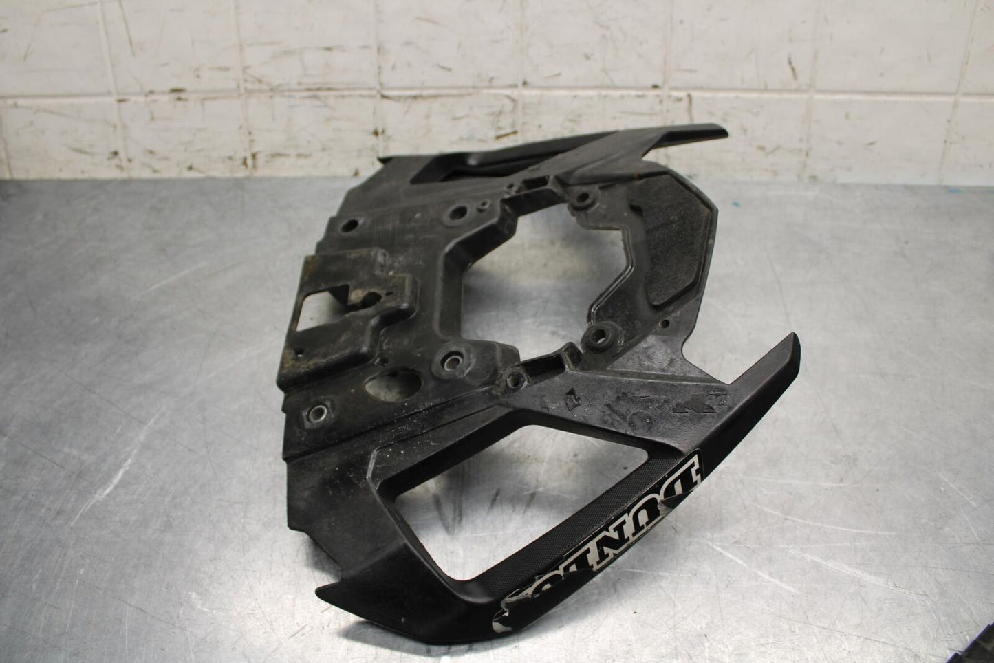 2008 Aprilia Shiver 750 SL750 PASSENGER REAR SEAT GRAB BAR HANDLE SET BB551