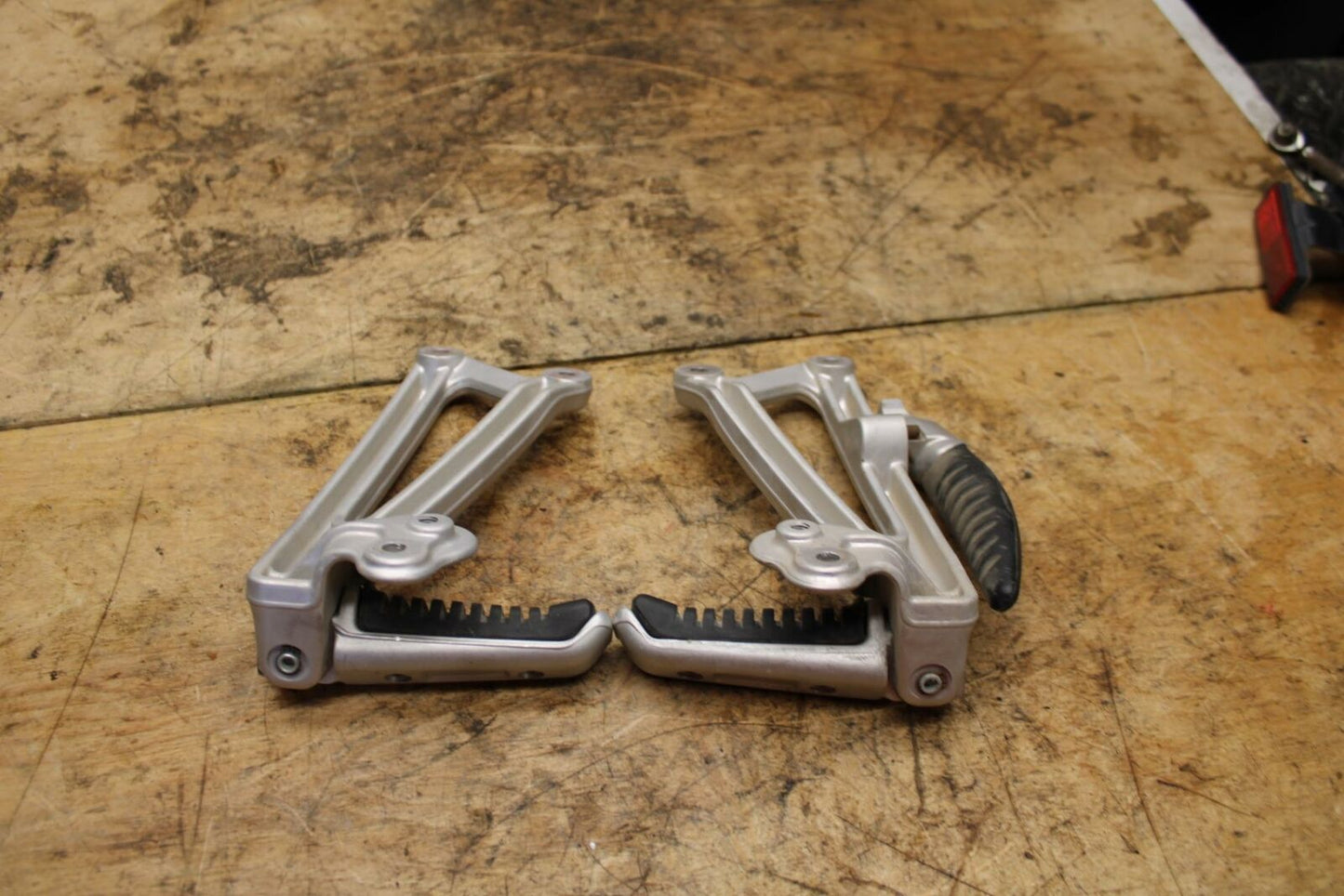 04-07 DUCATI ST3 REAR BACK PASSENGER PEG SET PAIR BB347