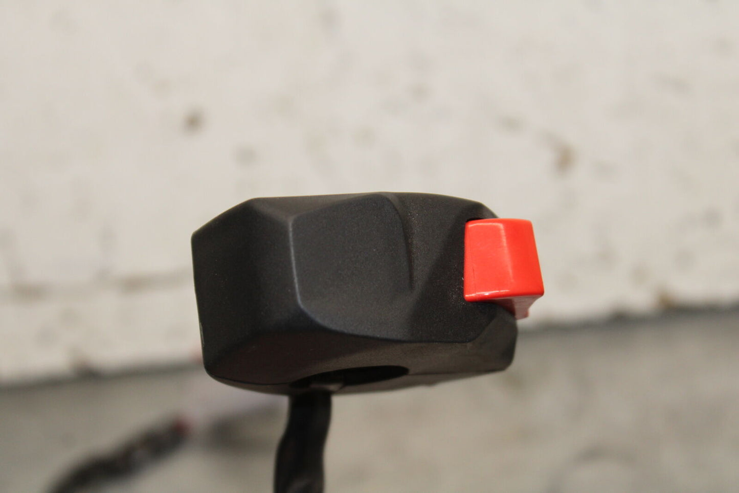21-24 APRILIA TUONO 660 FACTORY RIGHT CLIP ON HANDLE KILL OFF START SWITCH BB733
