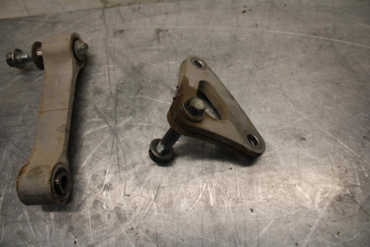 15-21 SUZUKI GSXR600 REAR DOGBONE SHOCK LINKAGE LINK BB463