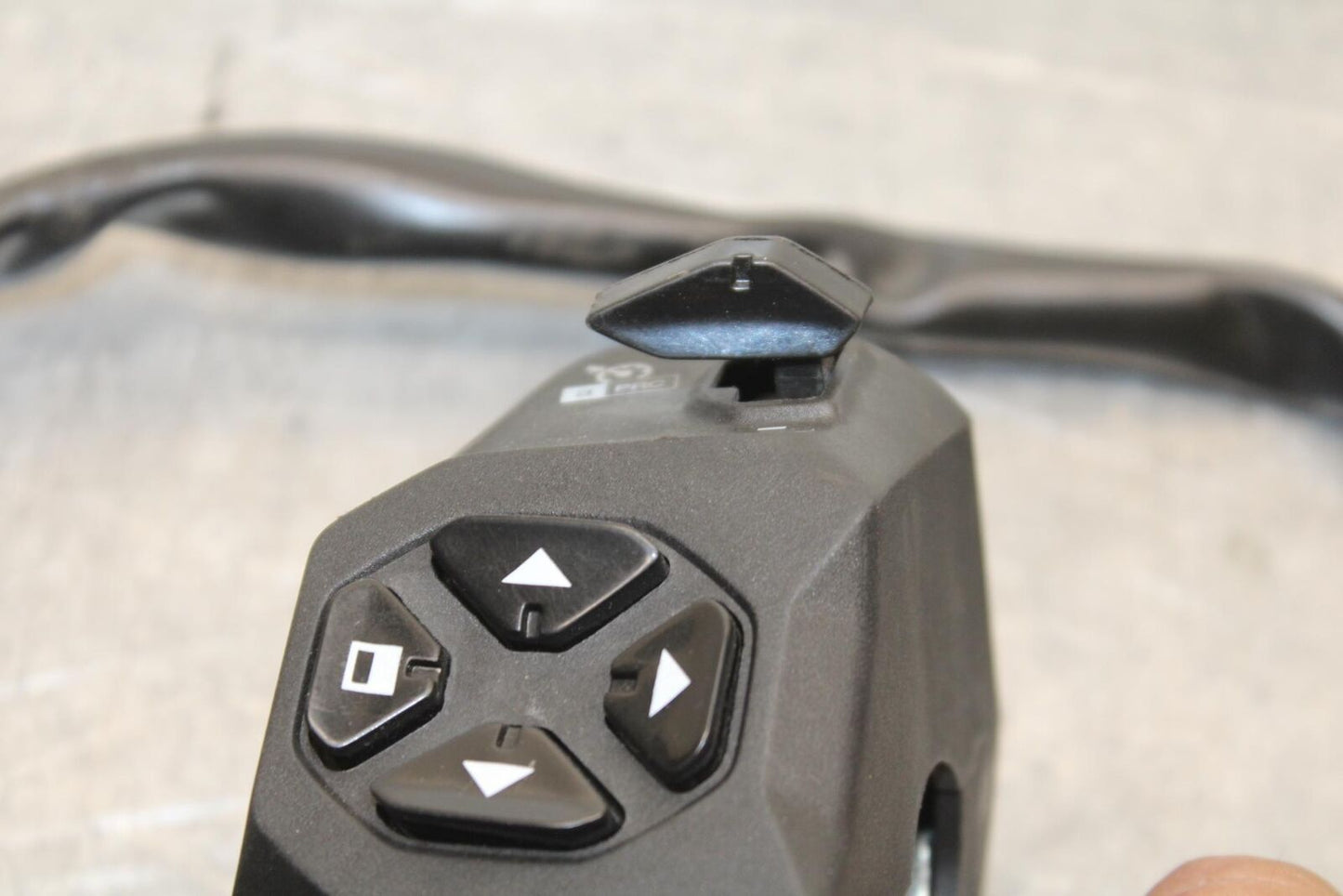 20-23 APRILIA RS660 LEFT CLIP ON HANDLE HORN SIGNALS SWITCH BB643