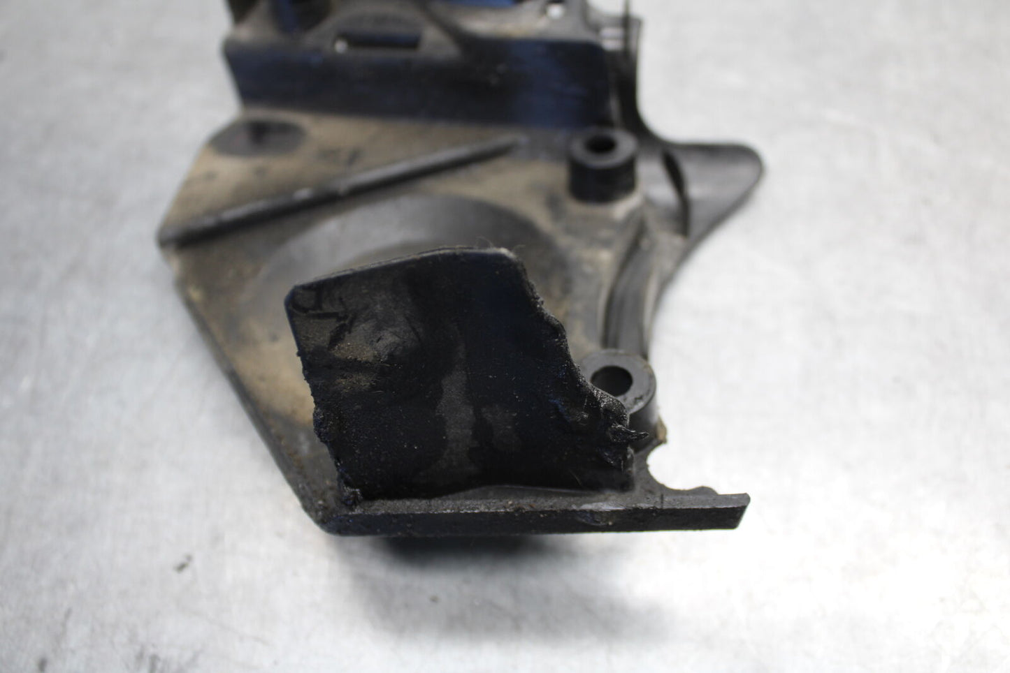20-23 APRILIA RS660 ENGINE SPROCKET COVER BB643