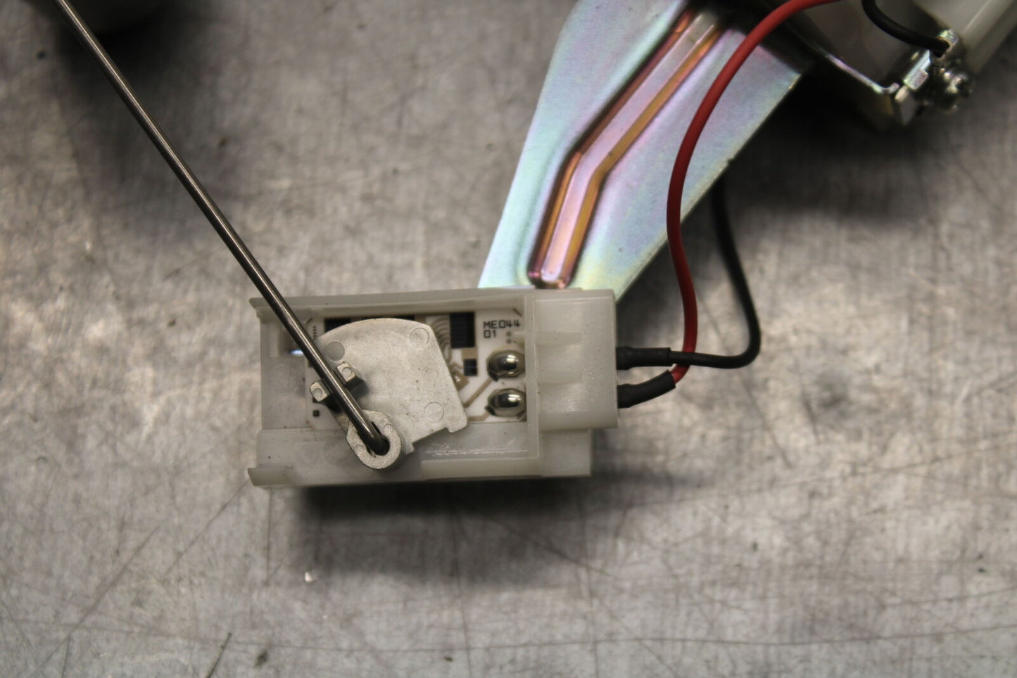 24-25 KAWASAKI NINJA ZX6R FUEL PUMP GAS PETROL SENDER UNIT BB726