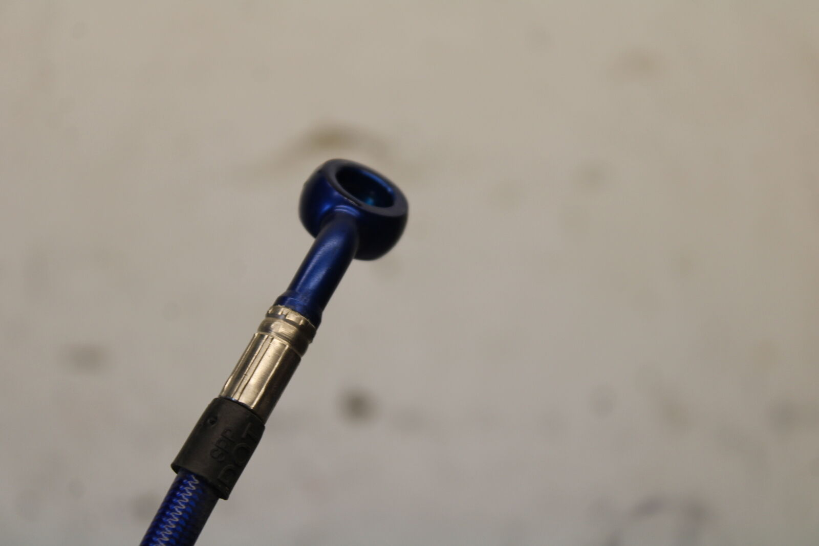 03-07 SUZUKI SV1000S AFTERMARKET FRONT BRAKE CALIPER HOSES LINES BB657