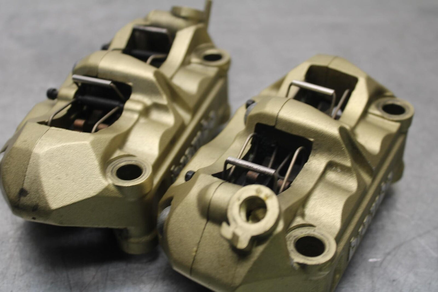 15-18 BMW S1000RR BREMBO RIGHT LEFT FRONT BRAKE CALIPER SET PAIR CALIPERS BB633