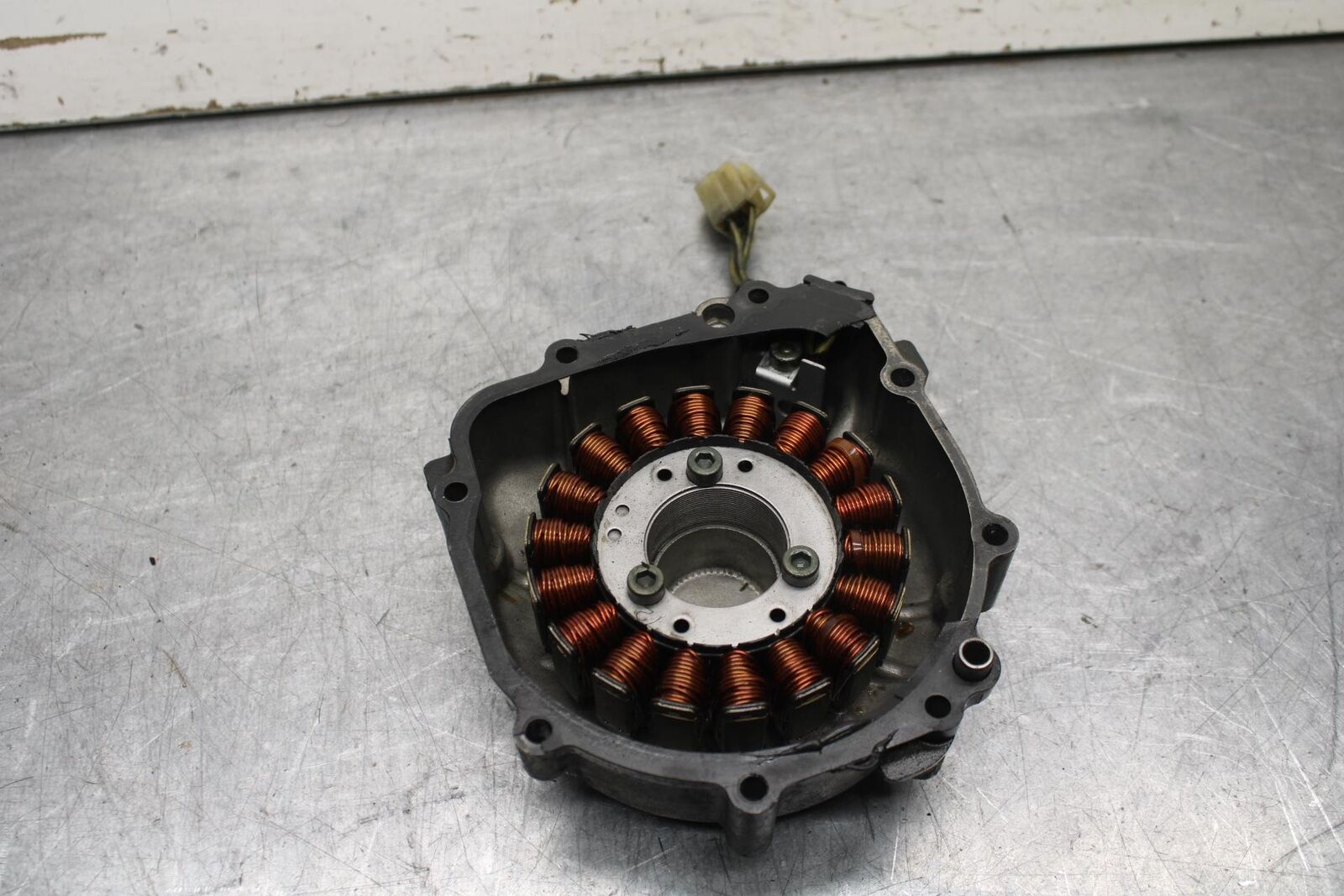 01-03 SUZUKI GSXR600 STATOR GENERATOR ALTERNATOR MAGNETO 31401-35F00 BB633