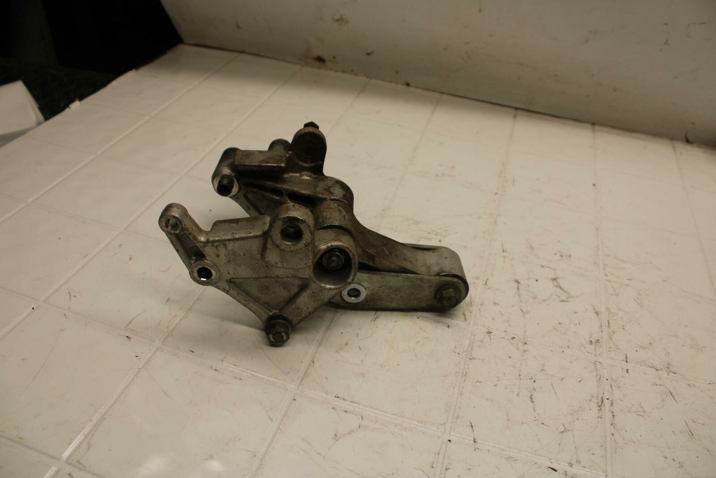01-06 HONDA CBR600F4I REAR DOGBONE SHOCK LINKAGE LINK BB314