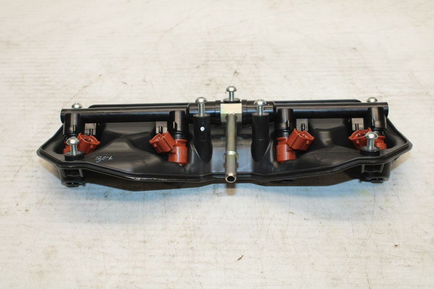 09-14 YAMAHA YZF R1 SECONDARY FUEL INJECTORS TOP AIRBOX GAS RAIL BB286