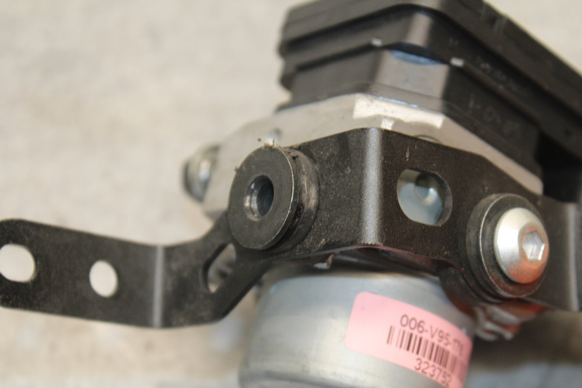 18-23 KAWASAKI NINJA 400 ABS PUMP UNIT MODULE BB660