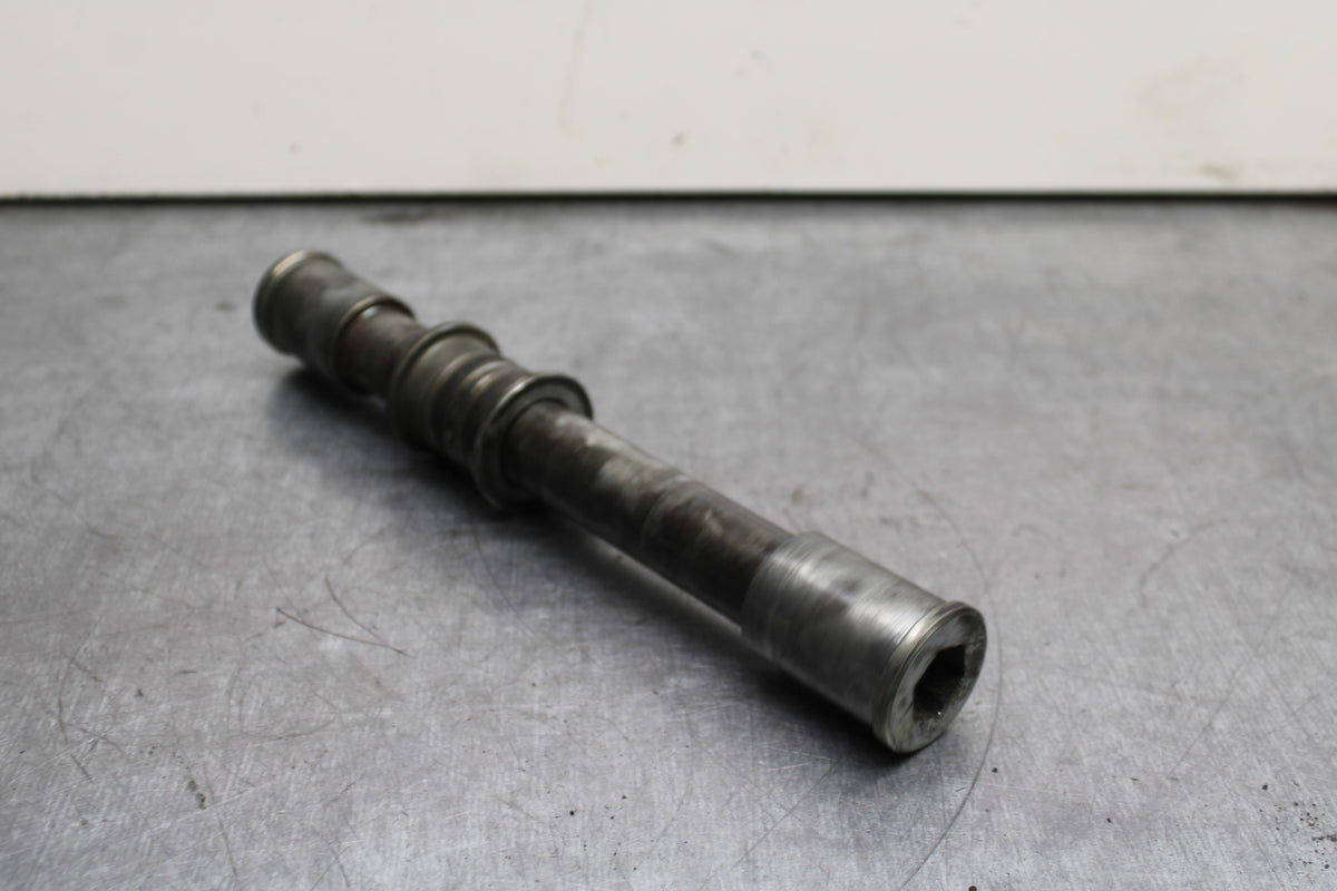 00-02 KAWASAKI NINJA ZX6R FRONT WHEEL RIM AXLE PIVOT BOLT BB750